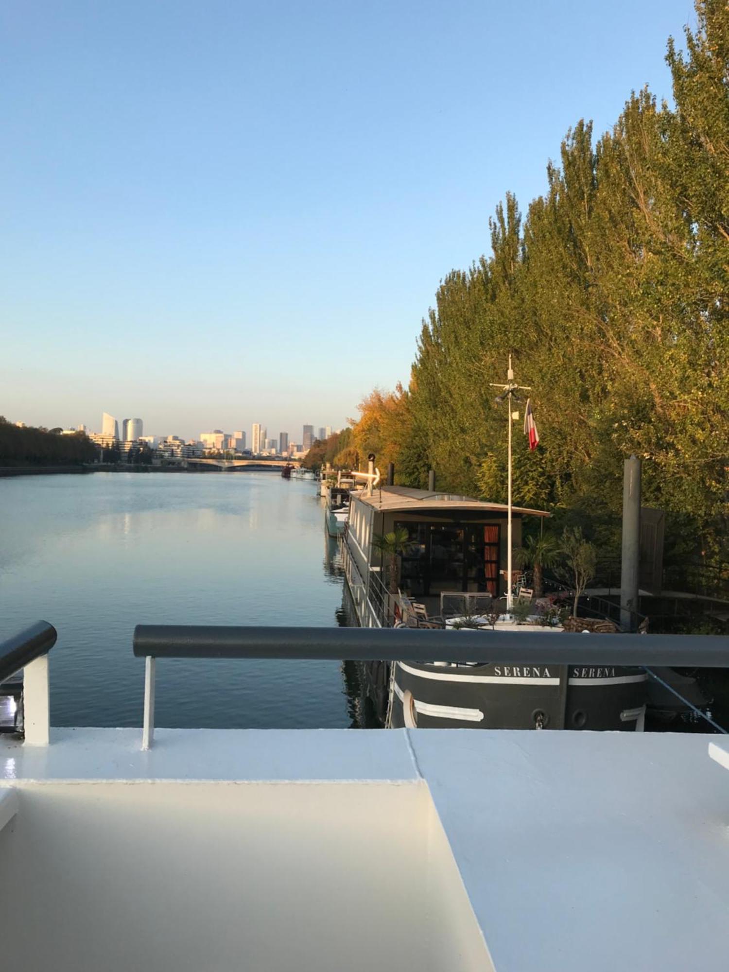Sur L'eau Avec Parking Appartement *